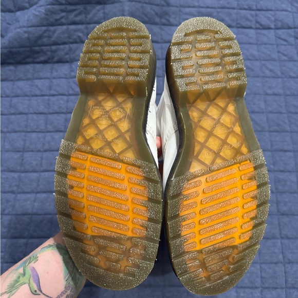 NWT white dr martens - Picture 5 of 6